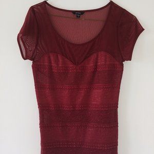 Guess sweetheart sheer lace short sleeve top